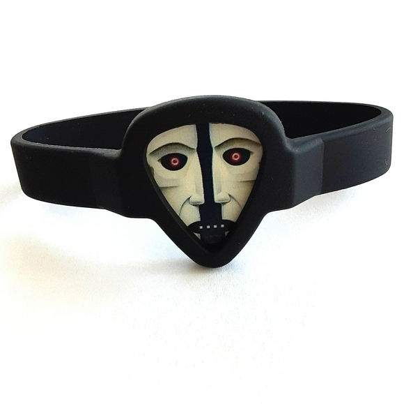 Pink Floyd The Divison Bell Guitar Pick Silicone Bracelet - Picture 2 of 2